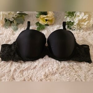Victoria's Secret Elegant Black Lace Bra